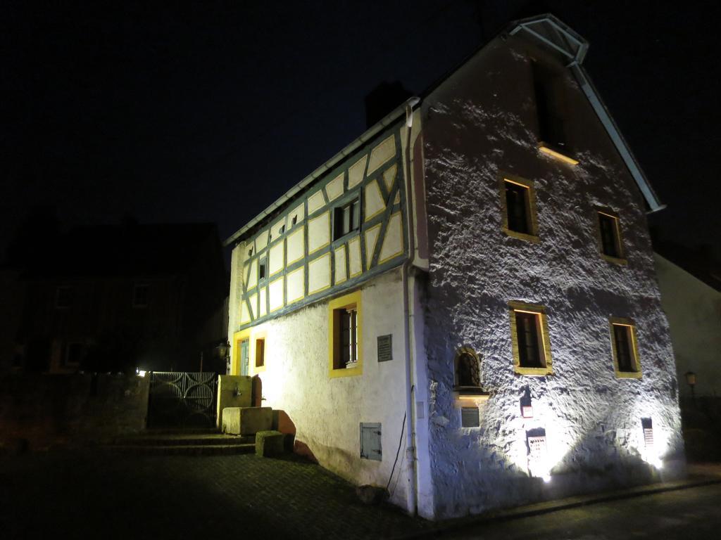 Ferienwohnungen Haus Hinneres Schalkenmehren Eksteriør bilde